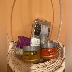 Gift set of 4 products: Plasma glass, Face Brush, Spa Skription for lips